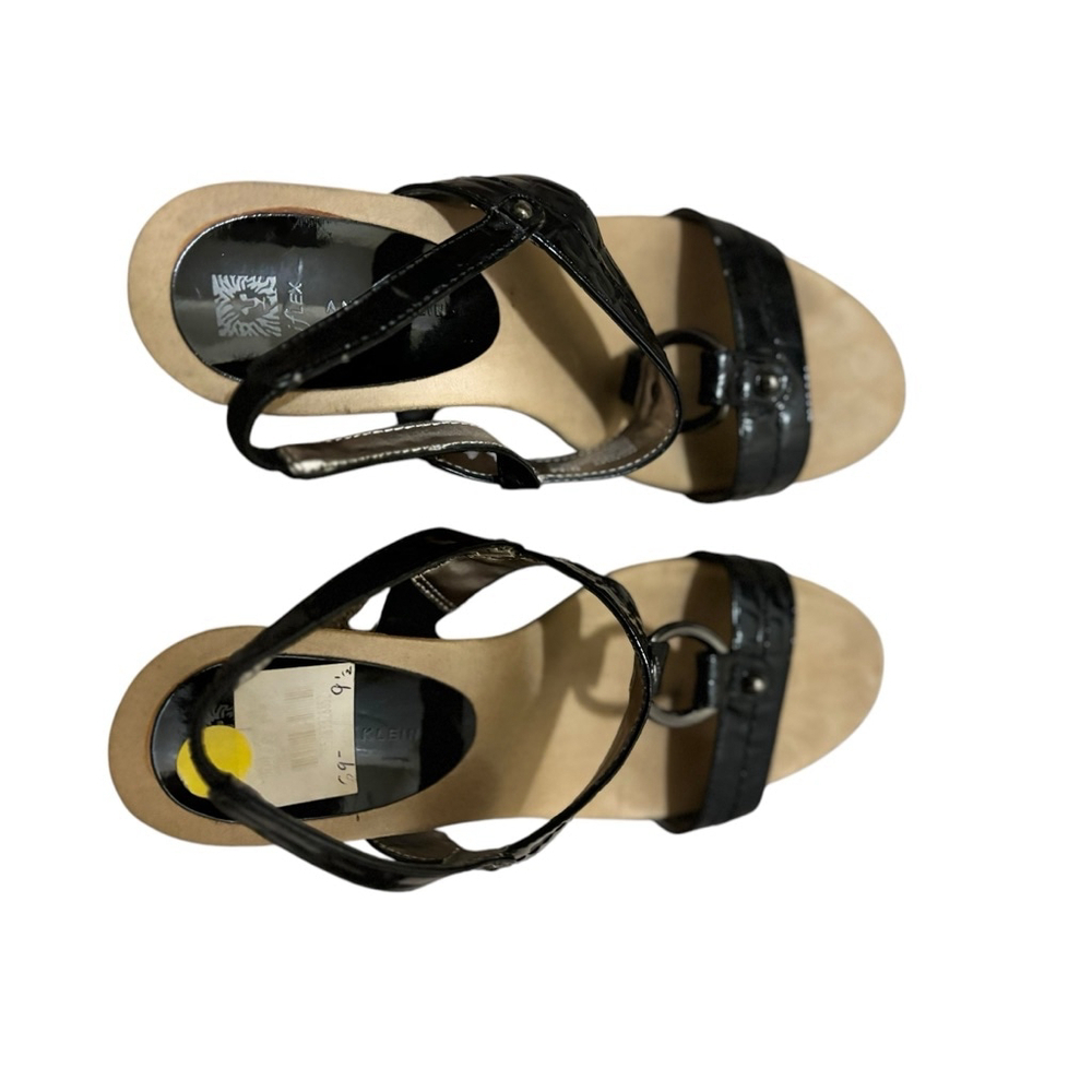 Women's Anne Klein Black Sandals Size 9.5